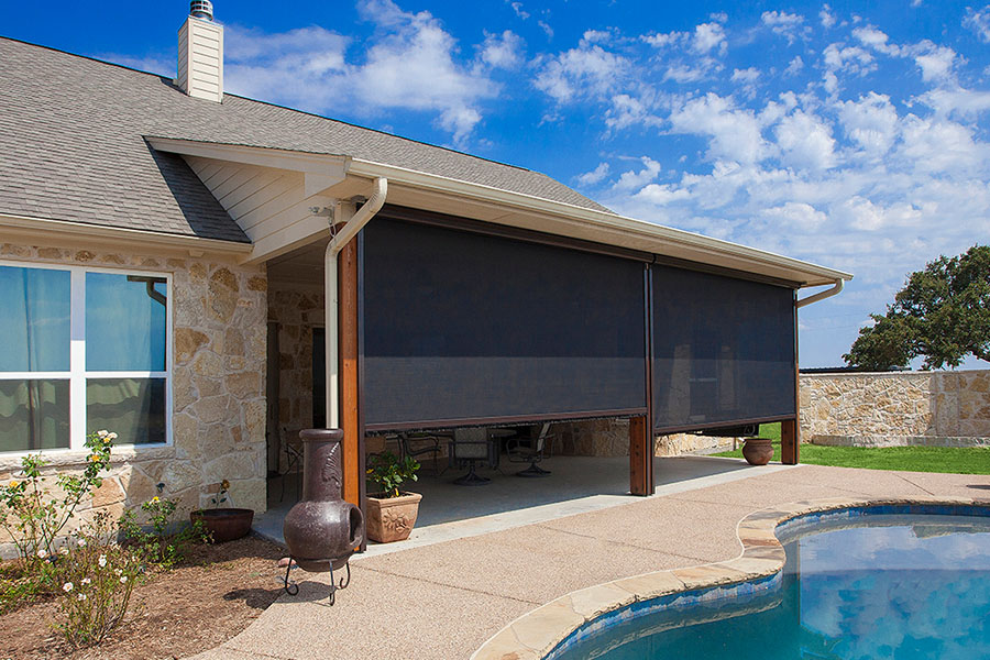 Black retractable screen doors 
